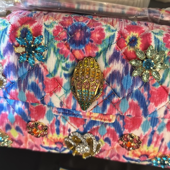 Kurt Geiger London Medium Kensington Shoulder Bag
Kurt Geiger London - Picture 13 of 17